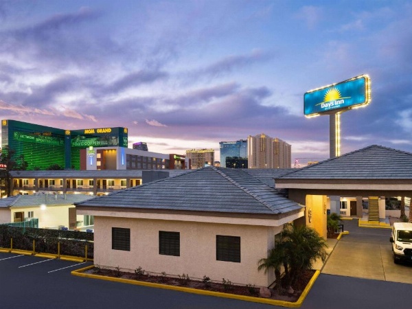 Days Inn by Wyndham Las Vegas Airport Near the Strip image 9